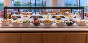 Free daily buffet breakfast