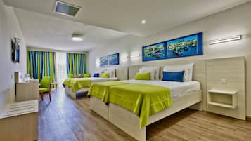 In-room safe, desk, WiFi (free), bed sheets