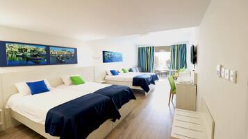 Safe på rommet, skrivebord, wi-fi (inkludert) og sengetøy