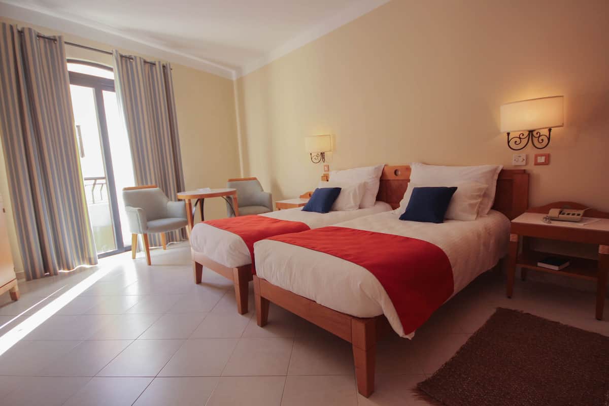 Standard Room, Sea View | 1 bedroom, minibar, in-room safe, desk