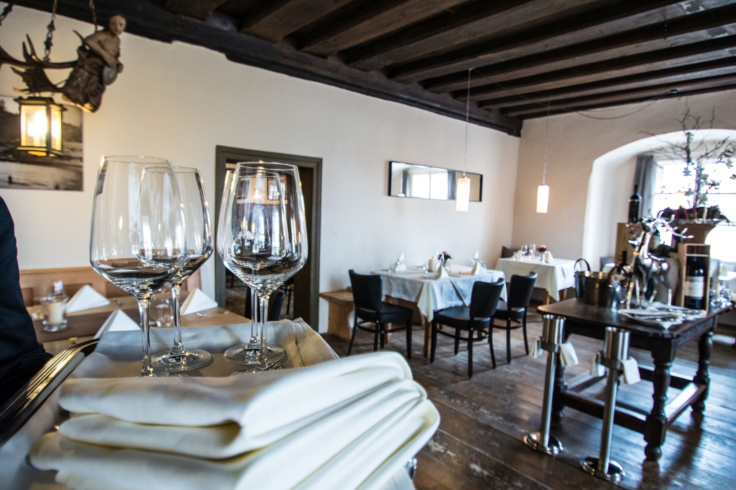 lunch and dinner served