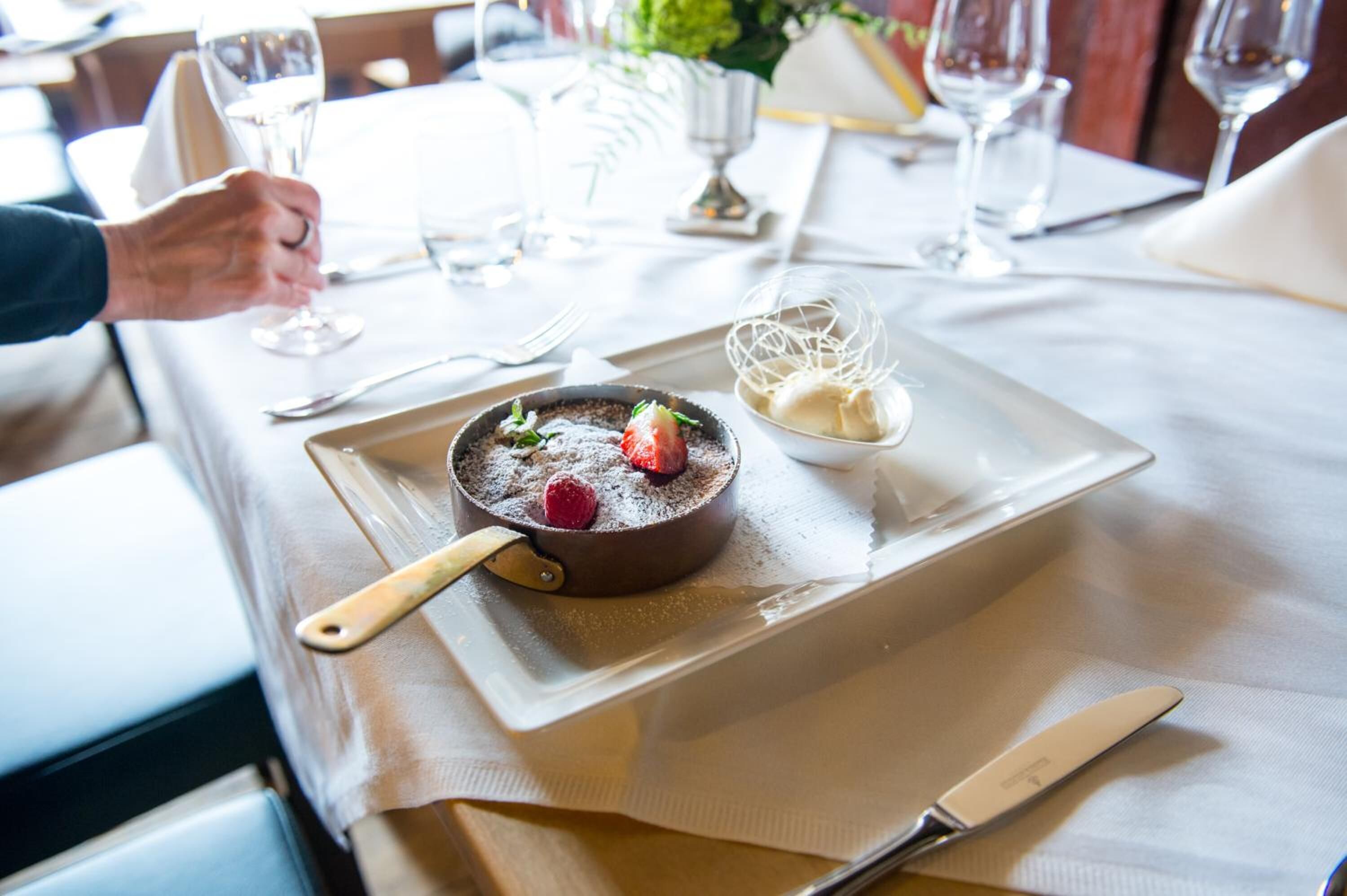 lunch and dinner served