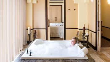 Couples treatment rooms, sauna, hot tub, body treatments, hydrotherapy