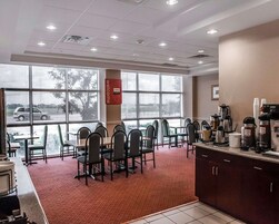 Desayuno completo incluido todos los días 
