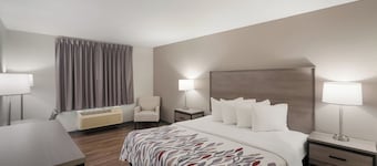 Red Roof Inn & Suites Carrollton, GA–West Georgia