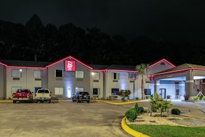 Unclassified image, 3 of 40, button - Red Roof Inn & Suites Carrollton, GA–West Georgia (Carrollton)