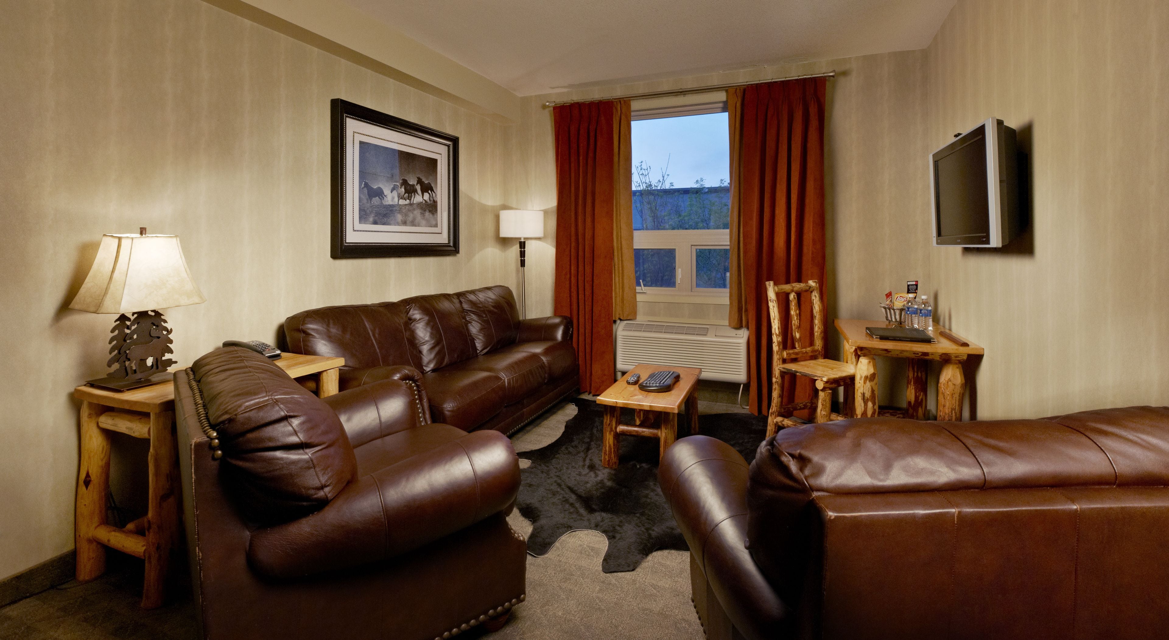 37-inch lcd tv with digital channels, tv, pay films