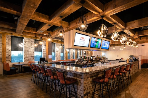 Deerfoot Inn & Casino