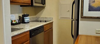Homewood Suites by Hilton Laredo at Mall del Norte
