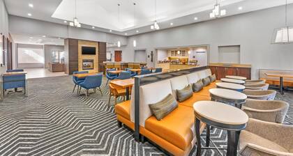 Homewood Suites by Hilton Laredo at Mall del Norte