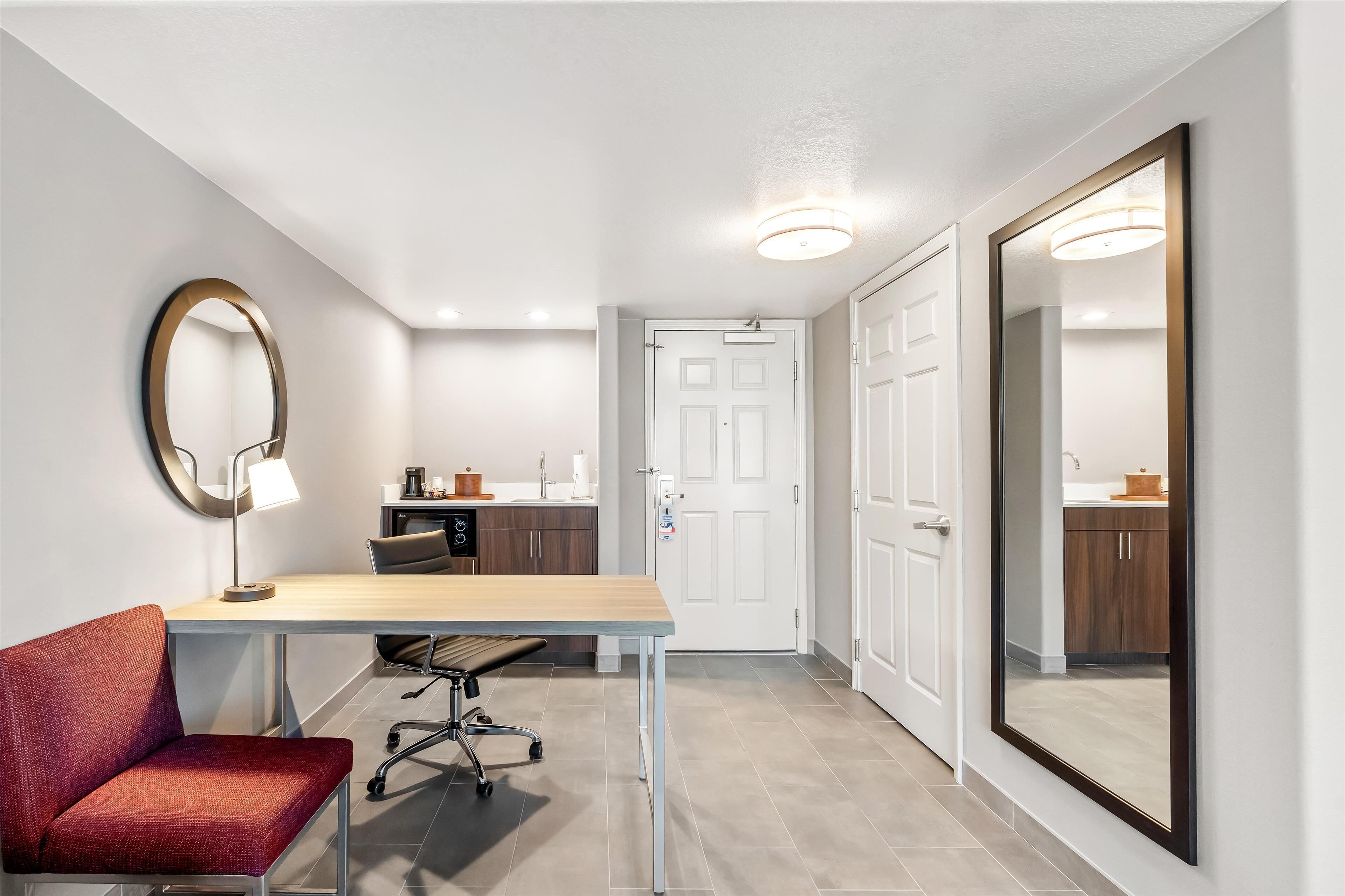 1 suite king spec non smoking | desk, blackout curtains, iron/ironing board, rollaway beds