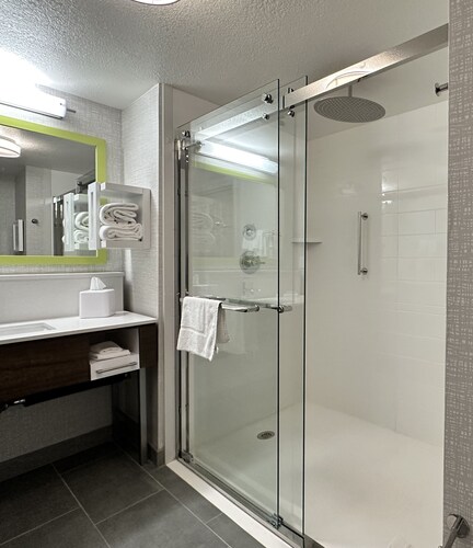 Hampton Inn & Suites Lathrop
