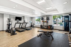 Fitness facility - Hampton Inn & Suites Lathrop (Lathrop)