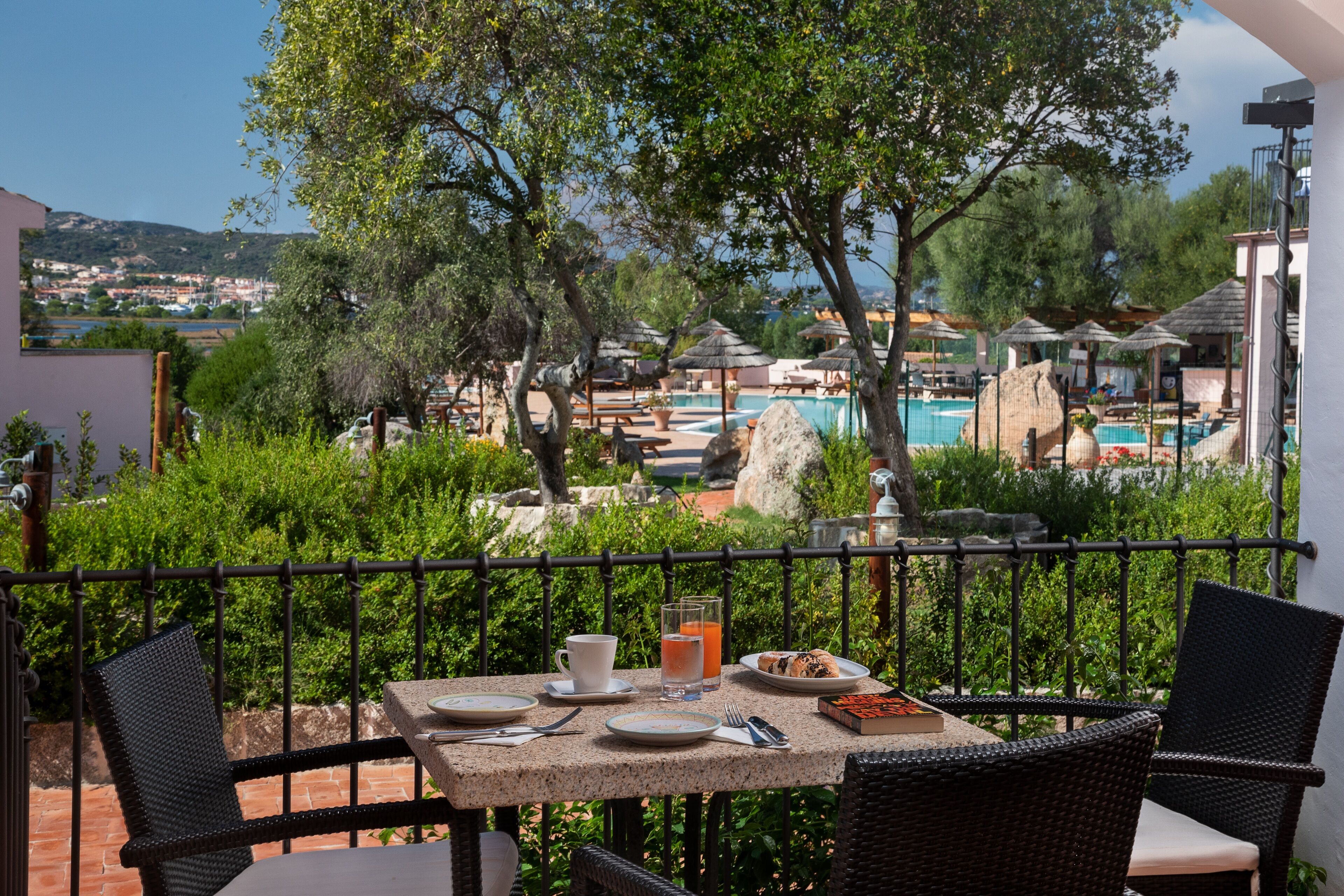 Camera Family Deluxe | Biancheria da letto ipoallergenica, minibar, una scrivania