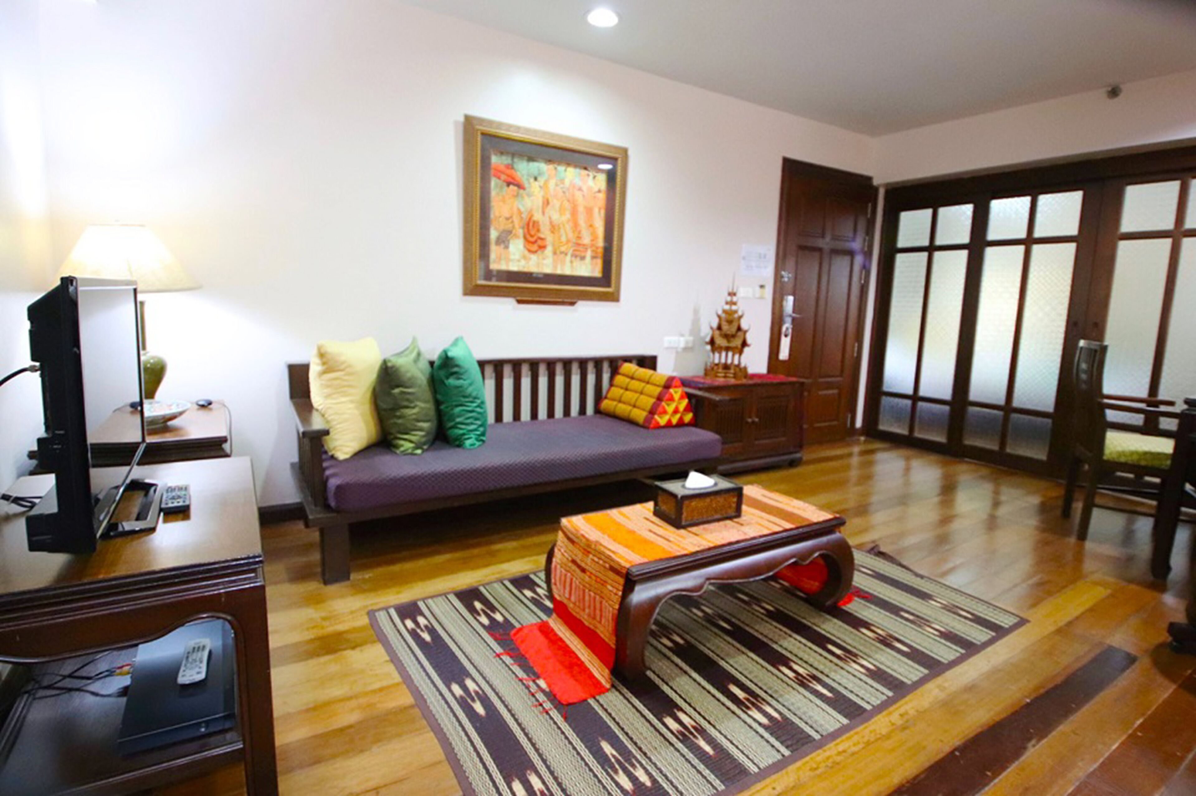 presidential suite | living room | lcd tv