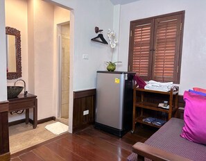 Ρετιρέ, Αίθριο, Στον κήπο | Μπάνιο | Ντους βροχής, δωρεάν προϊόντα προσωπικής περιποίησης, πιστολάκι μαλλιών