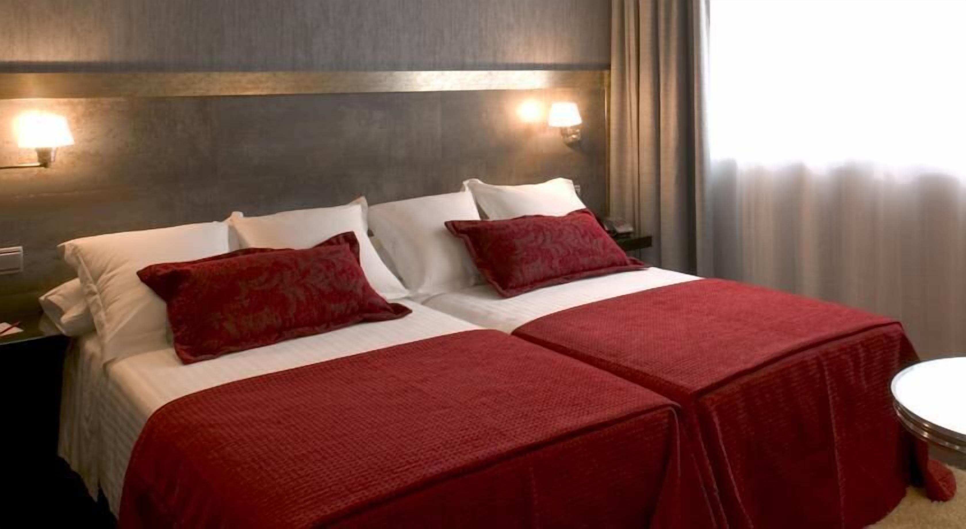 Premium bedding, down duvets, minibar, in-room safe