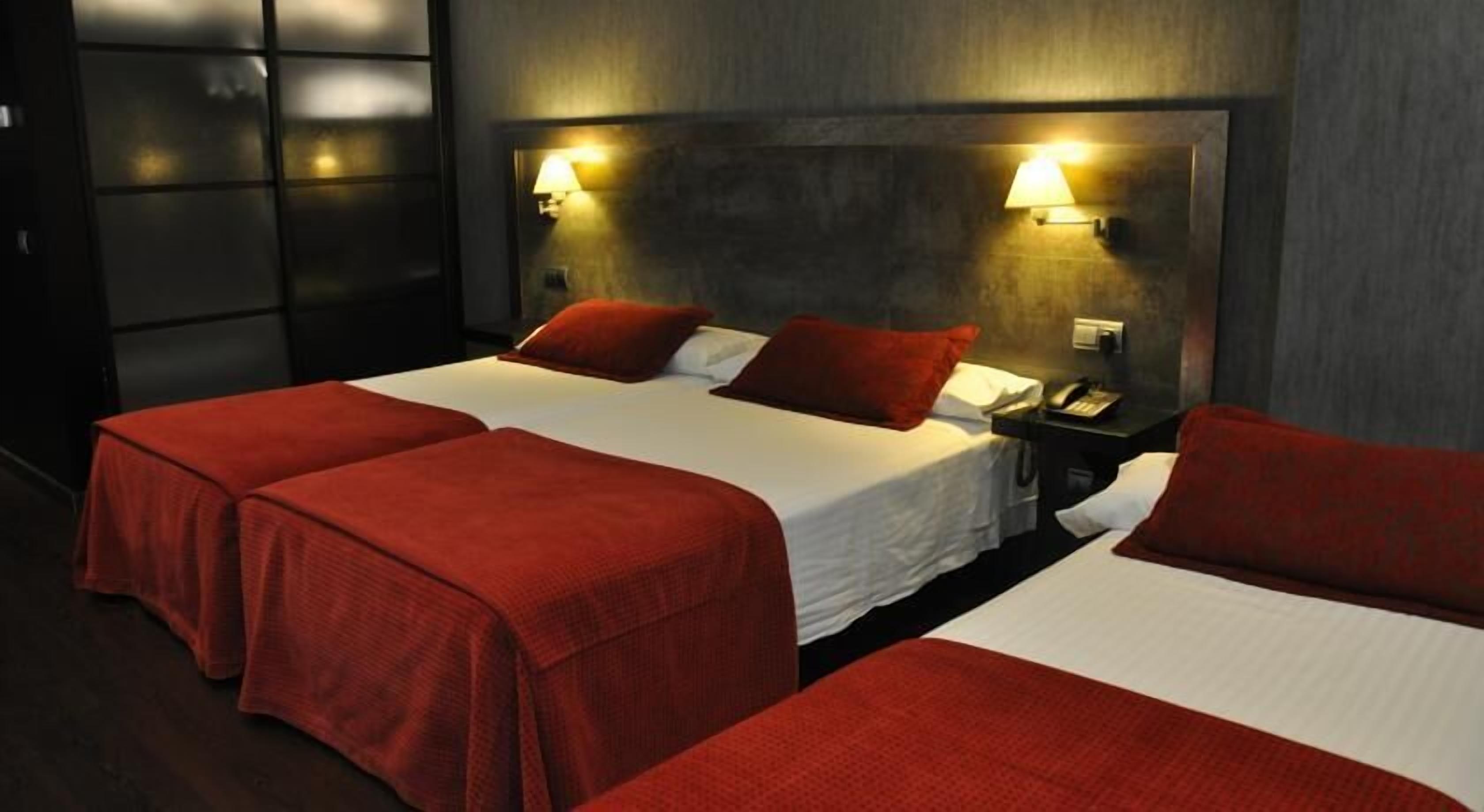 Premium bedding, down duvets, minibar, in-room safe