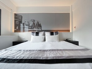 Chambre Double Supérieure | Coffres-forts dans les chambres, bureau