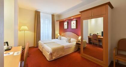 Hotel International
