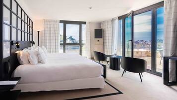 Chambre Deluxe Désirade avec Vue Mer & Terrasse privative | Literie de qualité supérieure, surmatelas