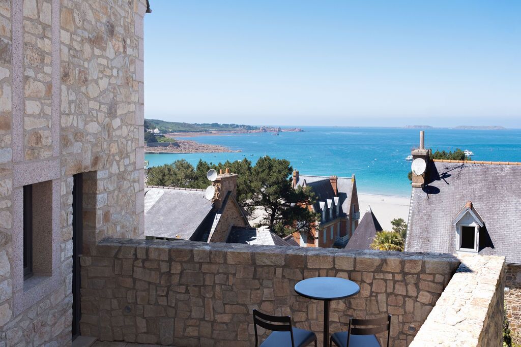 deluxe eden roc room, private balcony, sea view | terrace/patio