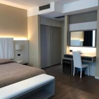 Suite Junior | Minibar, brankas, meja kerja, dan kedap suara