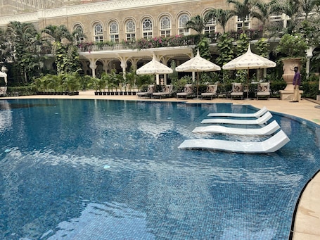 Outdoor pool, sun loungers