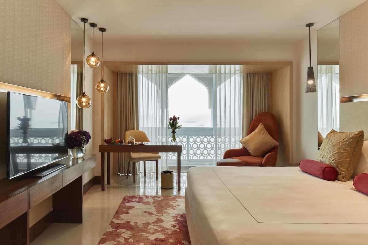 deluxe room sea view | 1 bedroom, premium bedding, minibar, in-room safe