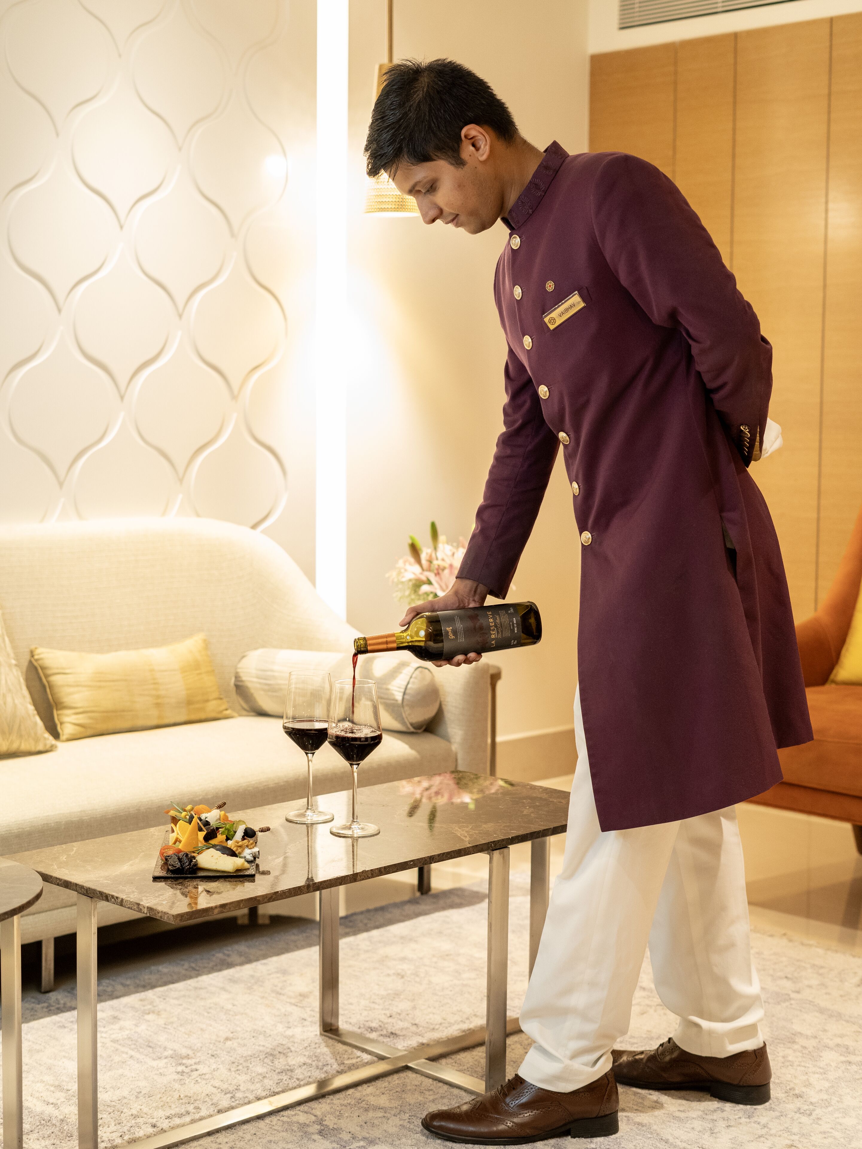 suite, 1 king bed, sea view | in-room dining