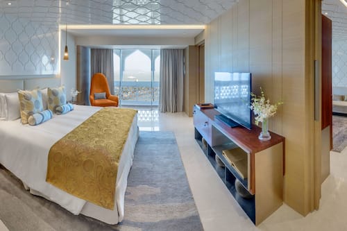 Ropa de cama de alta calidad y minibar