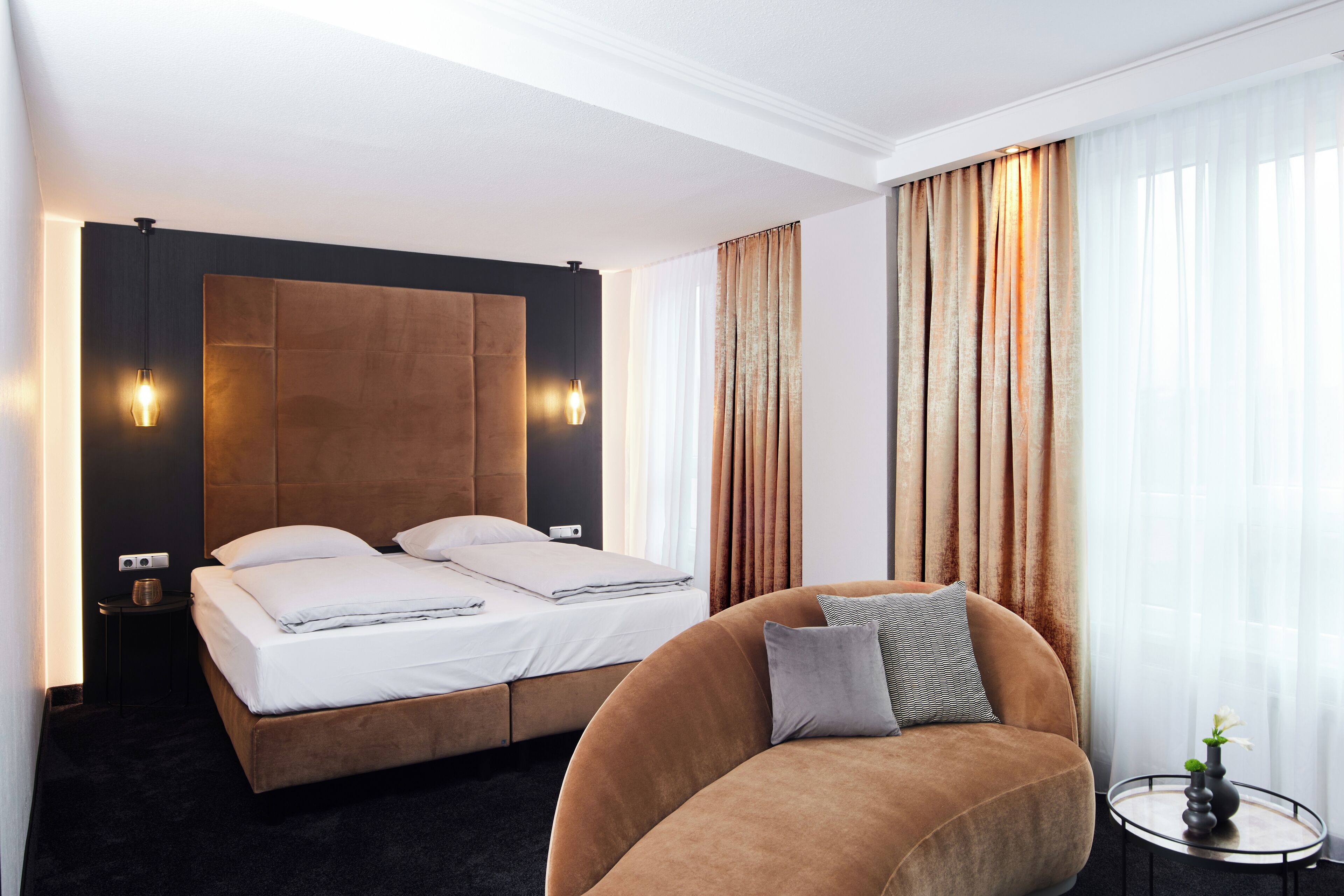 junior studio suite | 1 bedroom, minibar, in-room safe, soundproofing