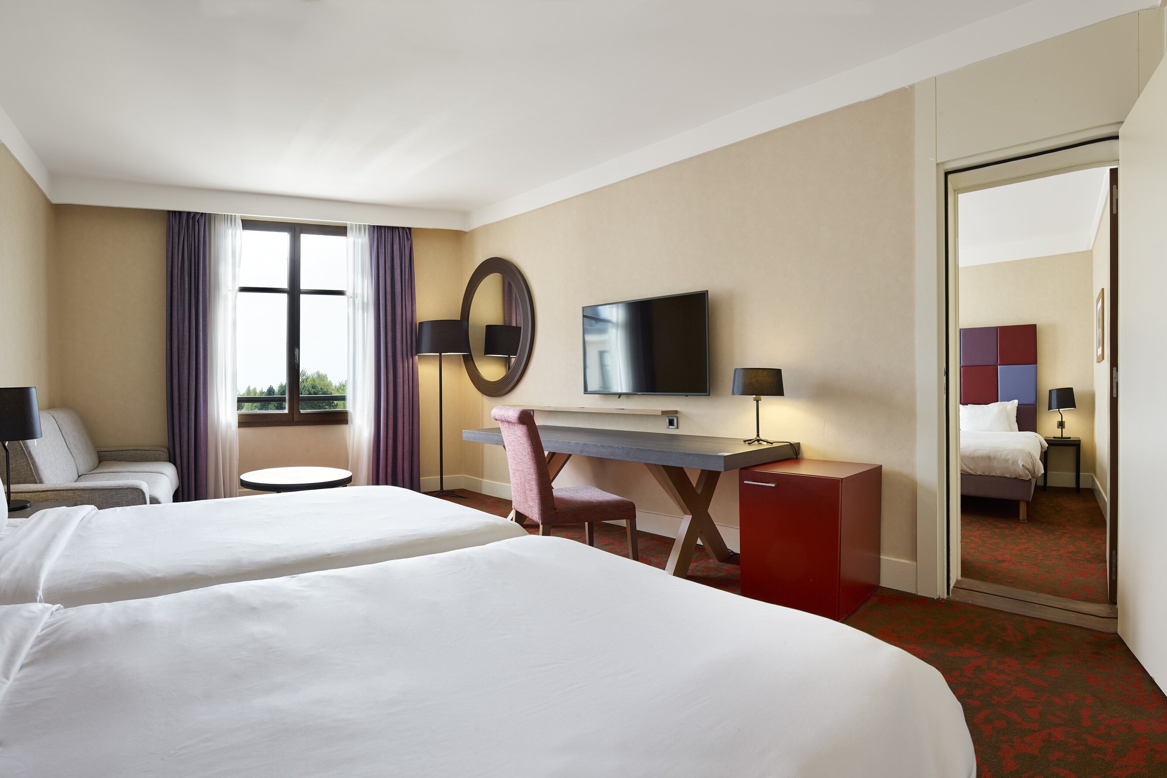 Premium bedding, minibar, in-room safe, desk