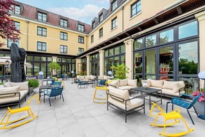 Blick auf den Garten, täglich geöffnet