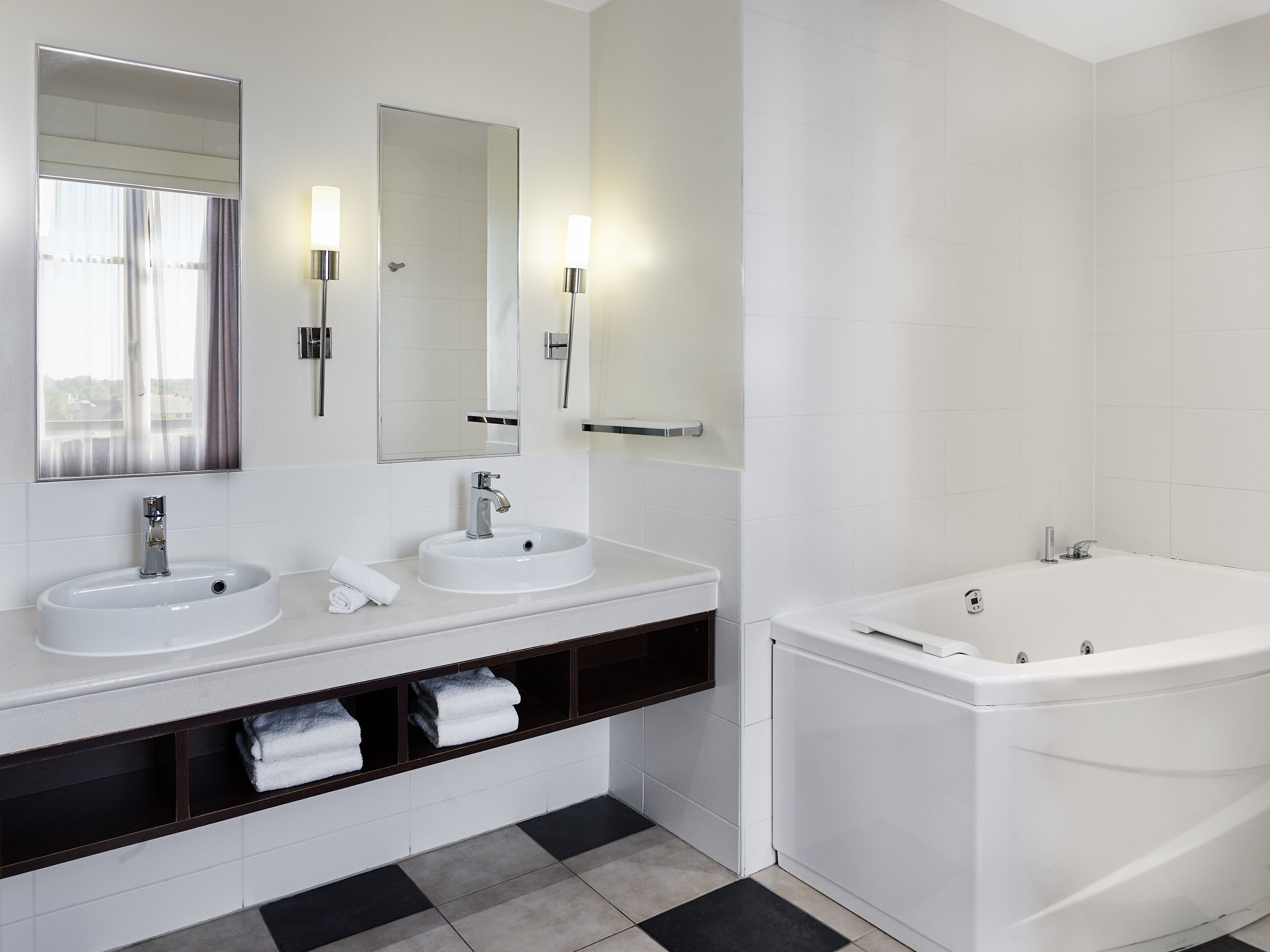 Presidential Suite, 1 Twin Bed, Kitchenette (living area) | Premium bedding, minibar, in-room safe, desk