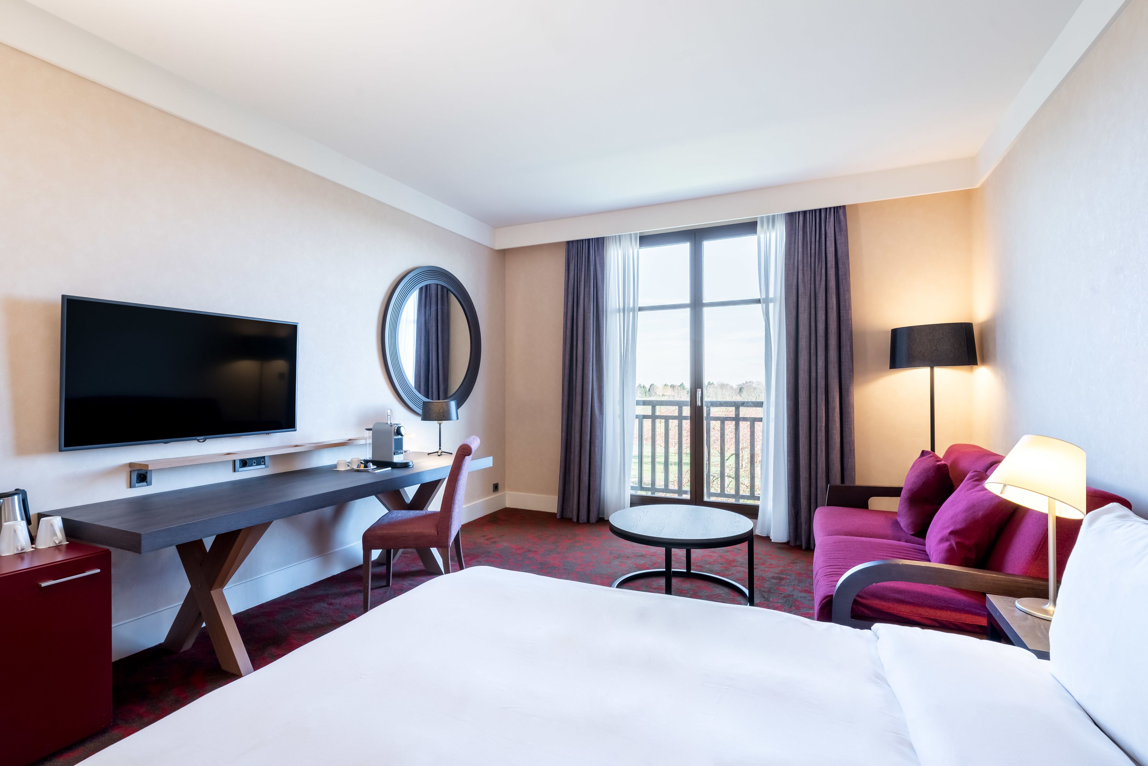 Premium bedding, minibar, in-room safe, desk