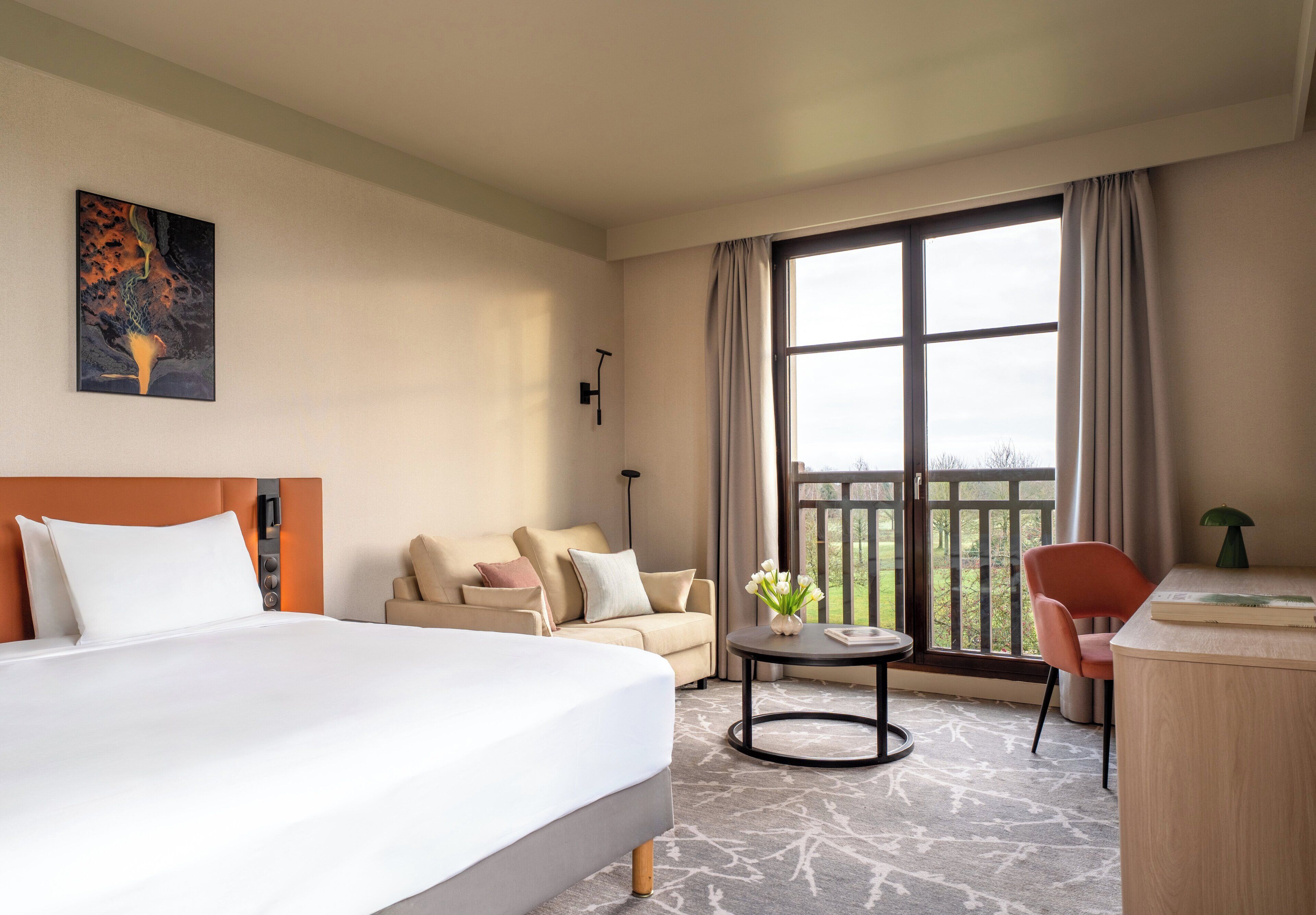 Premium bedding, minibar, in-room safe, desk