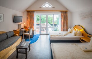 华丽双人房 | 迷你吧、客房内保险箱、特色家居、办公桌