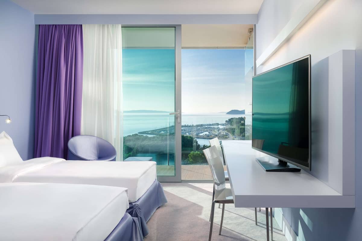 superior room, balcony, sea view | 1 bedroom, hypo-allergenic bedding, in-room safe, desk