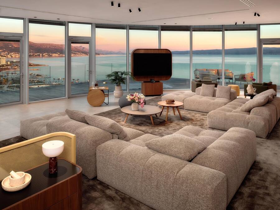 Penthouse, uitzicht op zee (Suite) | Hypoallergeen beddengoed, een kluis op de kamer, een bureau