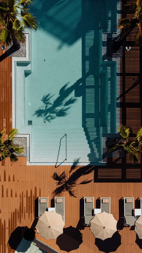 Indoor pool, seasonal outdoor pool, cabanas (surcharge), pool umbrellas - Radisson Blu Resort & Spa, Split (Split)