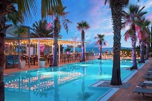 Indoor pool, seasonal outdoor pool, pool cabanas (surcharge)