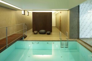 1 treatment room