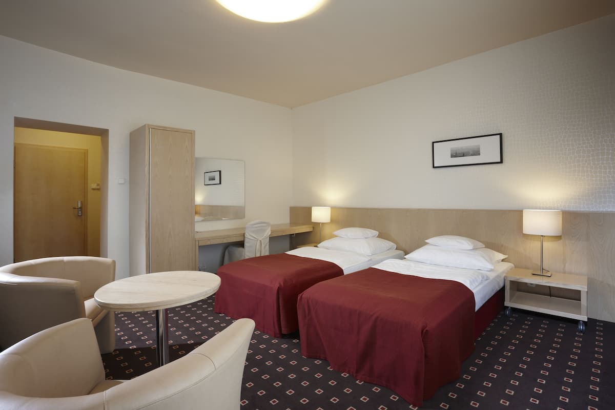 Standard Double Room | Bathroom