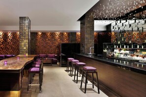Cocktail bar - Courtyard by Marriott Chennai (Chennai)