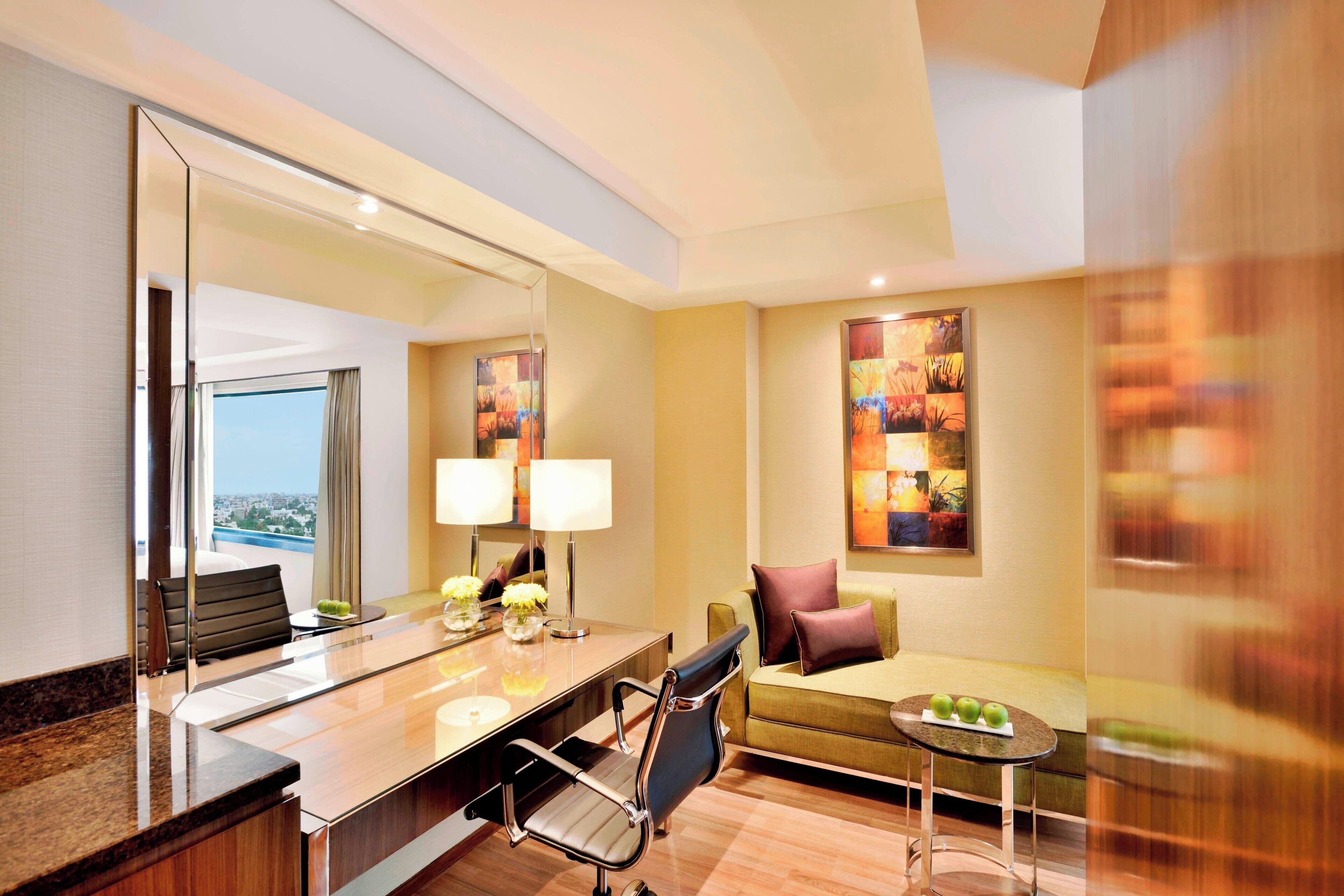 Room, 2 Single Beds | Premium bedding, minibar, desk, laptop workspace