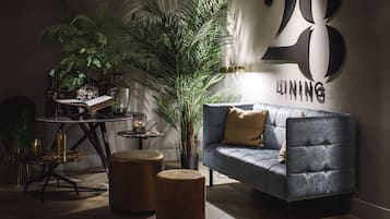 Lunch, dinner served; French cuisine, alfresco dining