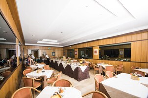 每日供应欧陆式早餐（每人 EUR 7）