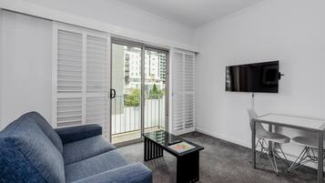 Apartemen Deluks, 2 kamar tidur | Balkon