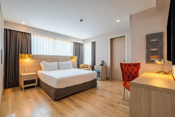 Deluxe Room, 1 Double Bed, Smoking | View from room